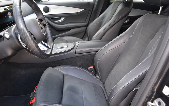 Mercedes-Benz Klasa E cena 229900 przebieg: 35000, rok produkcji 2022 z Leszno małe 137
